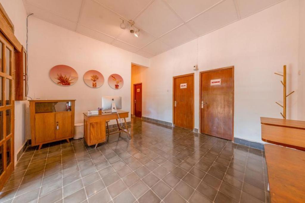 Bhumi Hostel Yogyakarta Bagian luar foto